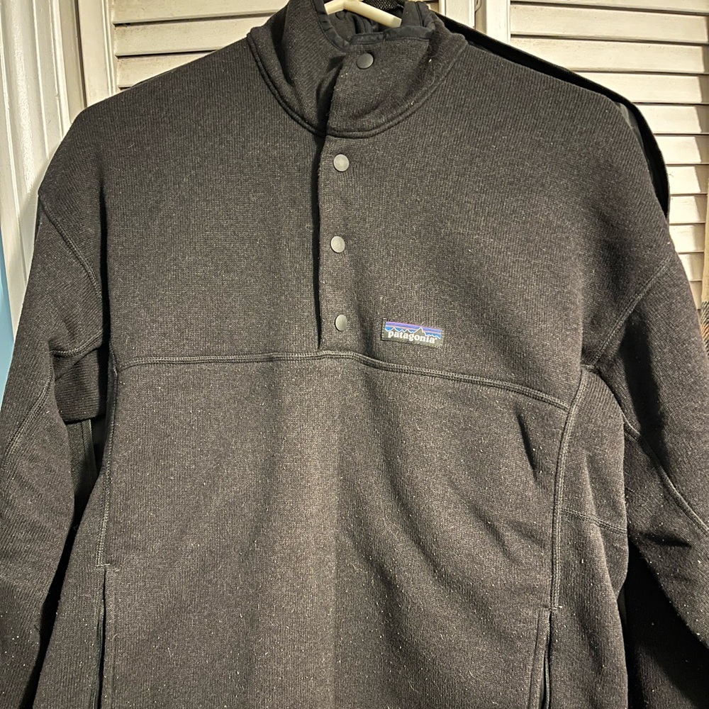 Patagonia Black Snap-T Better Sweater with marsupial pockets